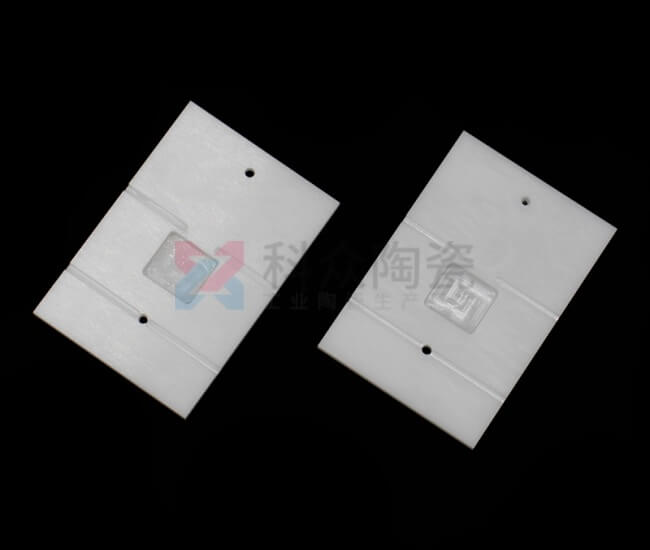 耐磨陶瓷的韌性和強(qiáng)度應(yīng)該怎么提高呢?(圖)