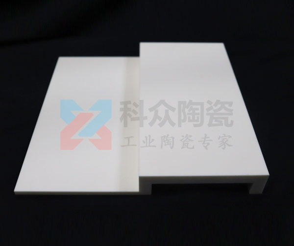 高溫陶瓷板的性能特點(diǎn)介紹(圖)