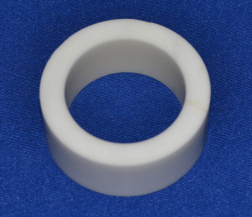 為什么都選擇氧化鋯陶瓷環用作襯套？